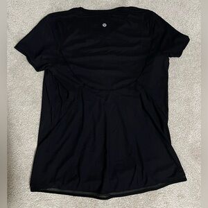 Lululemon Athletica Black Short Sleeve Tee